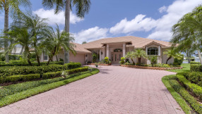 Just Listed | 137 Brookhaven Court
