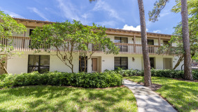 Just Listed | 202 Brackenwood Terrace