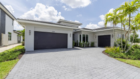 Just Listed | 9204 Coral Isles Circle