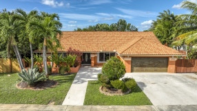 Just Listed | 9711 Sun Pointe Drive