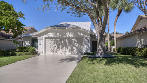 Just Listed | 211 St Charles Court