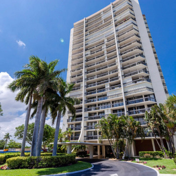 Just Listed | 2000 Presidential Way #606