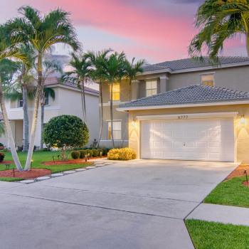 Just Listed | Glorious in Greenacres | 6777 Silver Ridge Lane