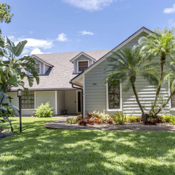Just Listed | Fabulous in Fern Creek | 1091 SE Buttonwood Circle