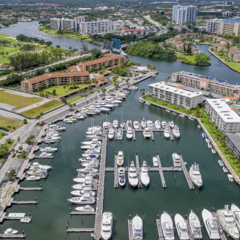 Just Listed | 1030 Us Highway 1 #112