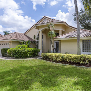 Just Listed | 1067 Egret Circle N
