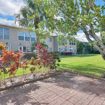 Just Listed | 13916 Via Flora #A