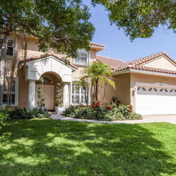 Just Listed | 272 Crane Point N
