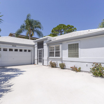 Just Listed | 18220 SE Wood Haven Lane