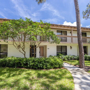 Just Listed | 202 Brackenwood Terrace