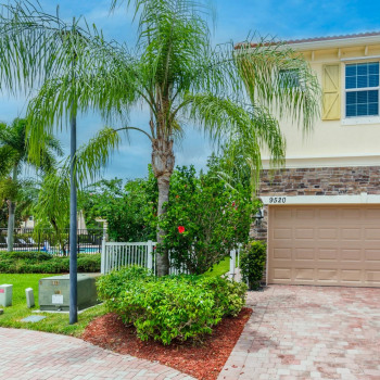 Just Listed | 9520 SW Merlin Court