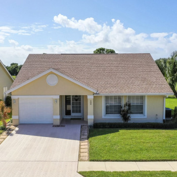 Just Listed | 306 Moccasin Trail W