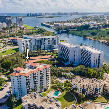 Just Listed | 370 Golfview Road #202