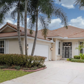 Just Listed | 275 Kelsey Park Circle