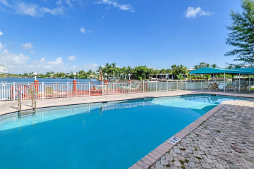 Home for Sale at 4730 Pine Tree Dr #15, Miami Beach FL 33140