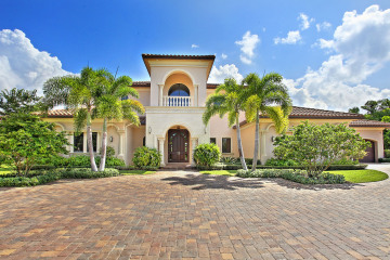 Home for Sale at 7352 Stonegate Blvd, Parkland FL 33076