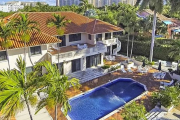 Home for Sale at Cape Florida, Key Biscayne FL 33149