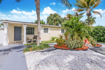 Home for Sale at 201 NE 170th St, North Miami Beach FL 33162