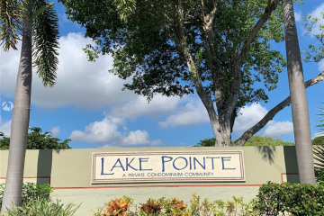 Home for Rent at 204 Lake Pointe Dr #203, Oakland Park FL 33309