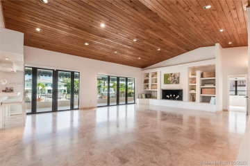 1135 San Pedro Ave