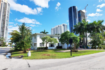 Home for Sale at 18825 Atlantic Blvd, Sunny Isles Beach FL 33160