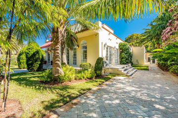 2229 N Bay Rd