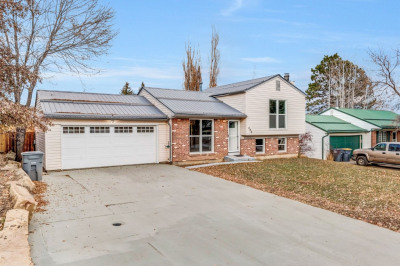 408 Meadowbrook Court