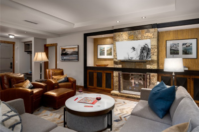 2250 Apres Ski Way