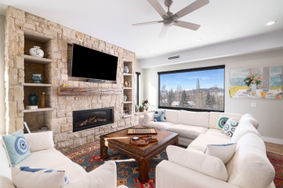 1228 Harwig Circle