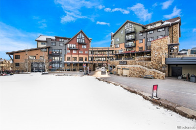 2250 Apres Ski Way