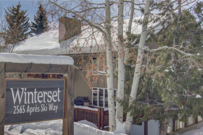 2565 Apres Ski Way
