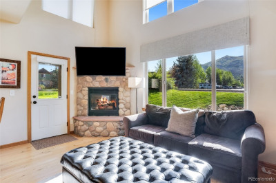 3031 Chinook Lane