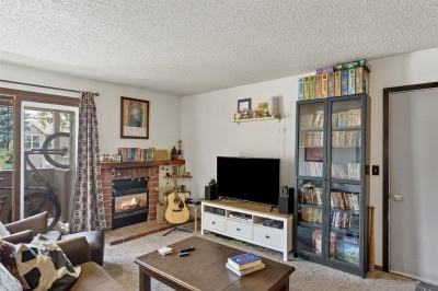 1320 Athens Plaza
