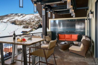 2250 Apres Ski Way