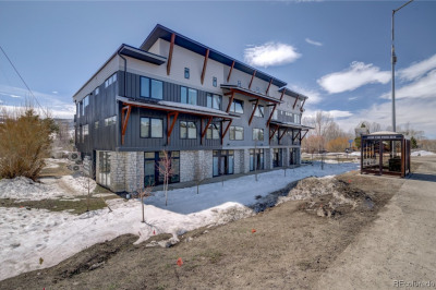 2507 Riverside Drive