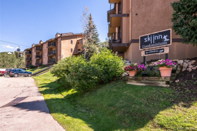 2350 Ski Trail Lane