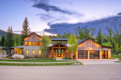 1405 Secluded Court