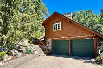 2990 Laurel Lane