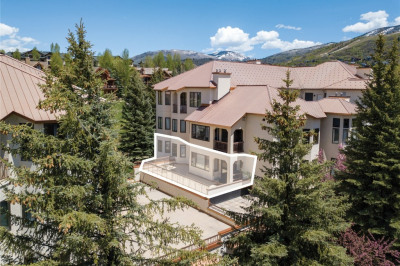 2800 Eagleridge Drive