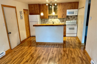 1320 Athens Plaza