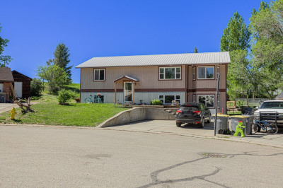 414 Meadowbrook Court