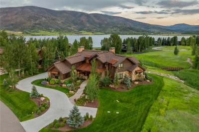 30505 Lakeshore Trail