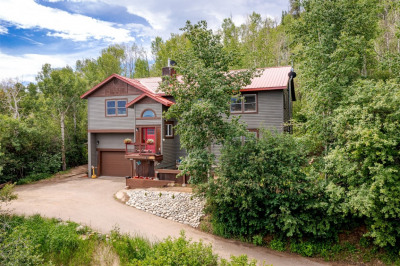 29930 Rock Point Trail