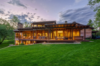 855 Fox Lane