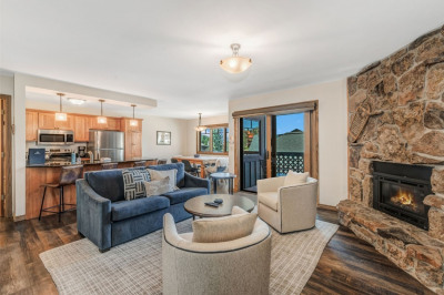2305 Apres Ski Way
