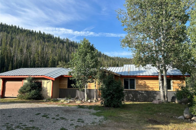 56725 Lupine Court