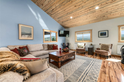 23565 Willow Island Trail