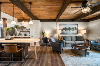 2470 Apres Ski Way