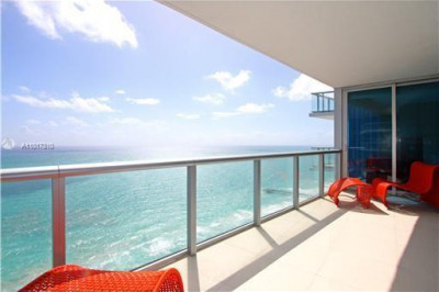17001 Collins Ave #3708 1