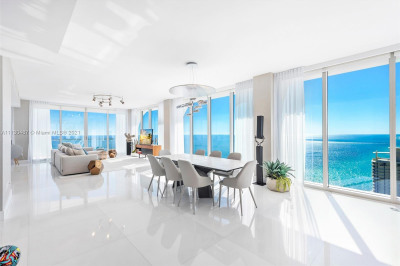 16901 Collins Ave #4601 1